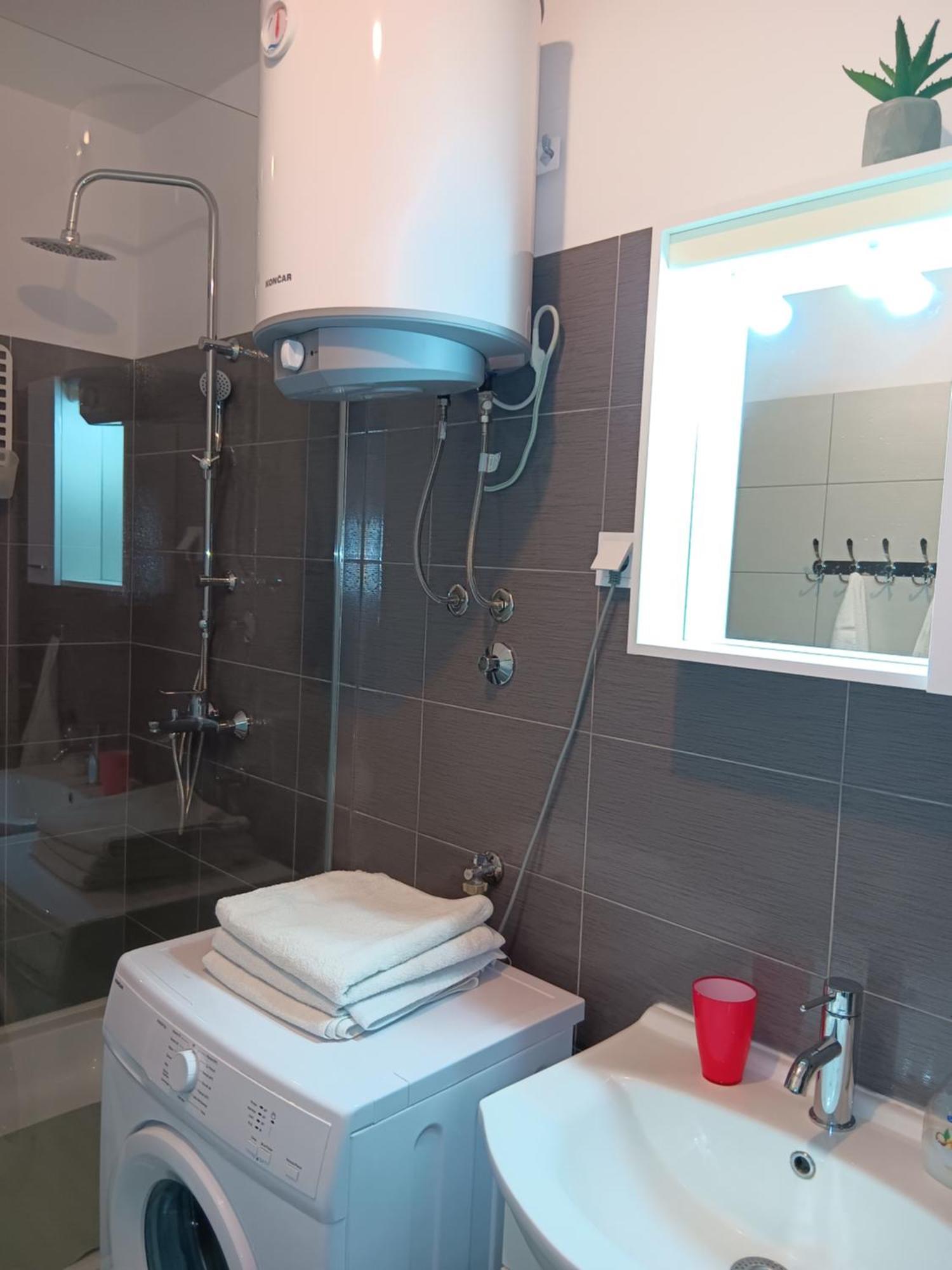 Apartment Marinero 希贝尼克 外观 照片